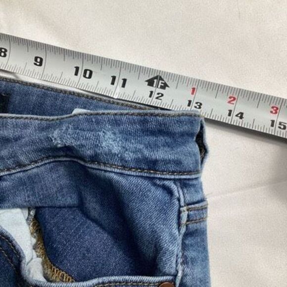 Judy Blue Women’s Mid Rise Tummy Control Destroyed Jeans Sz 28 - Picture 9 of 11